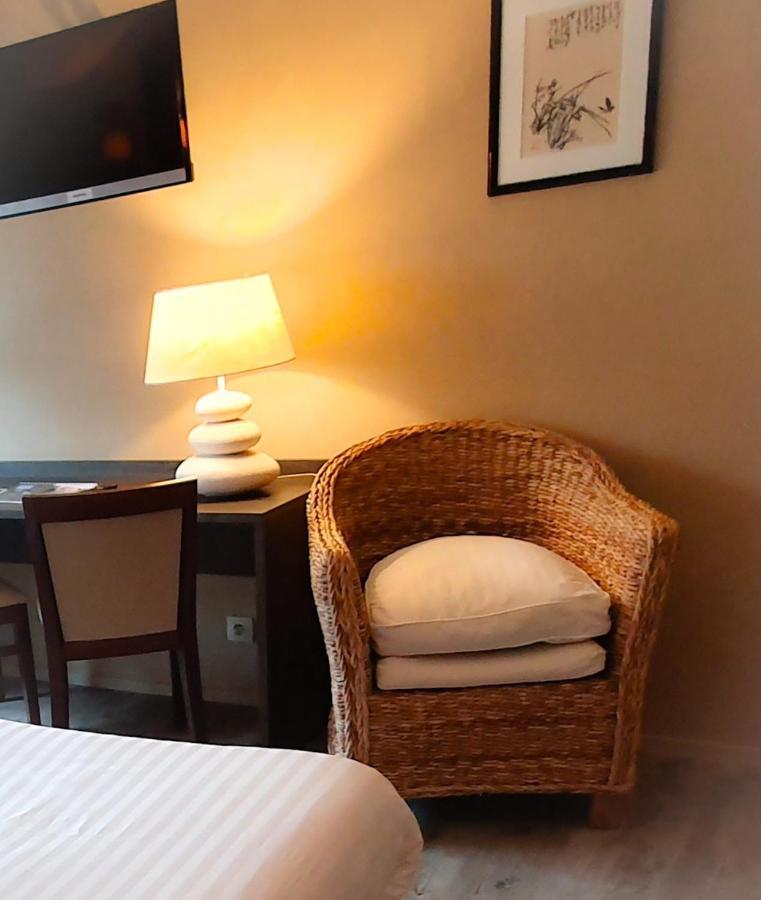Hotel Alicia Auray Le Bono ภายนอก รูปภาพ