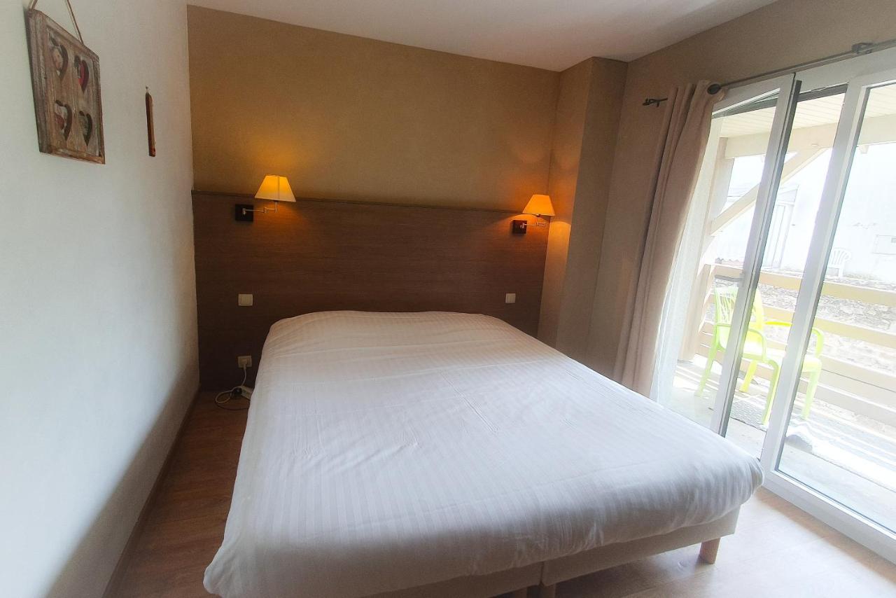 Hotel Alicia Auray Le Bono ภายนอก รูปภาพ
