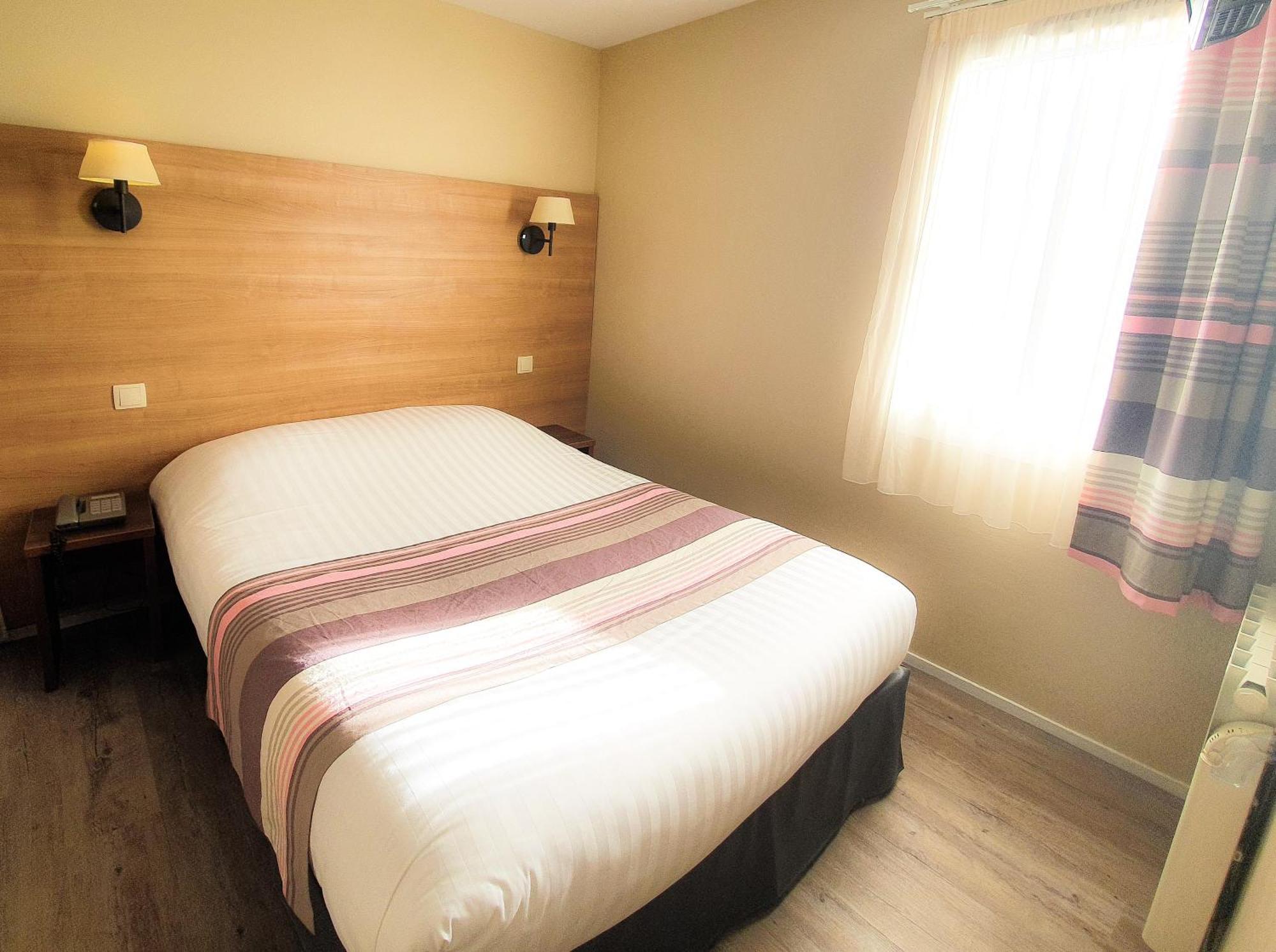 Hotel Alicia Auray Le Bono ภายนอก รูปภาพ