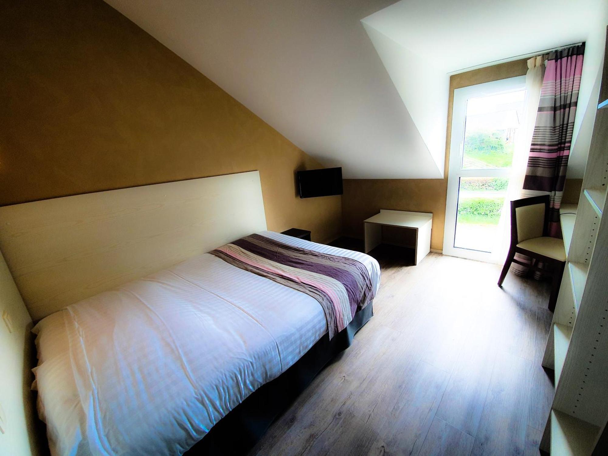 Hotel Alicia Auray Le Bono ภายนอก รูปภาพ