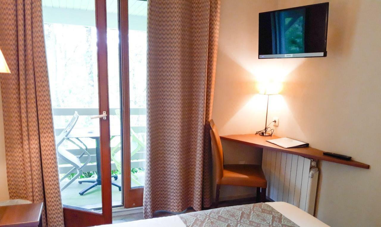 Hotel Alicia Auray Le Bono ภายนอก รูปภาพ
