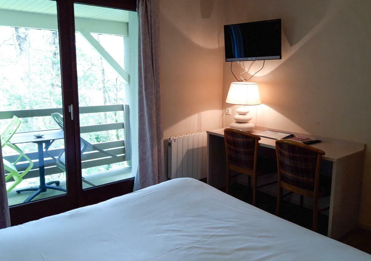 Hotel Alicia Auray Le Bono ภายนอก รูปภาพ
