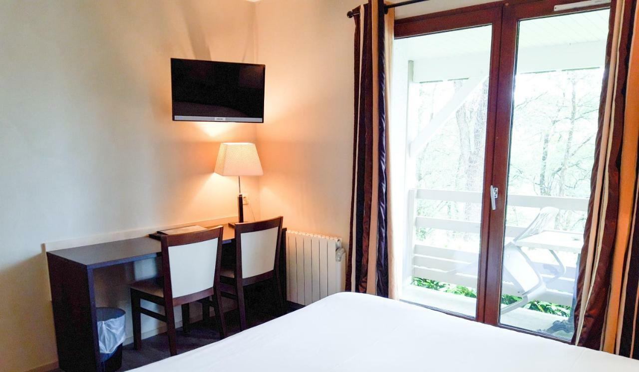 Hotel Alicia Auray Le Bono ภายนอก รูปภาพ